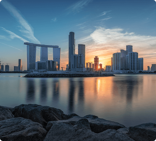 Luxury yacht charter in Abu Dhabi